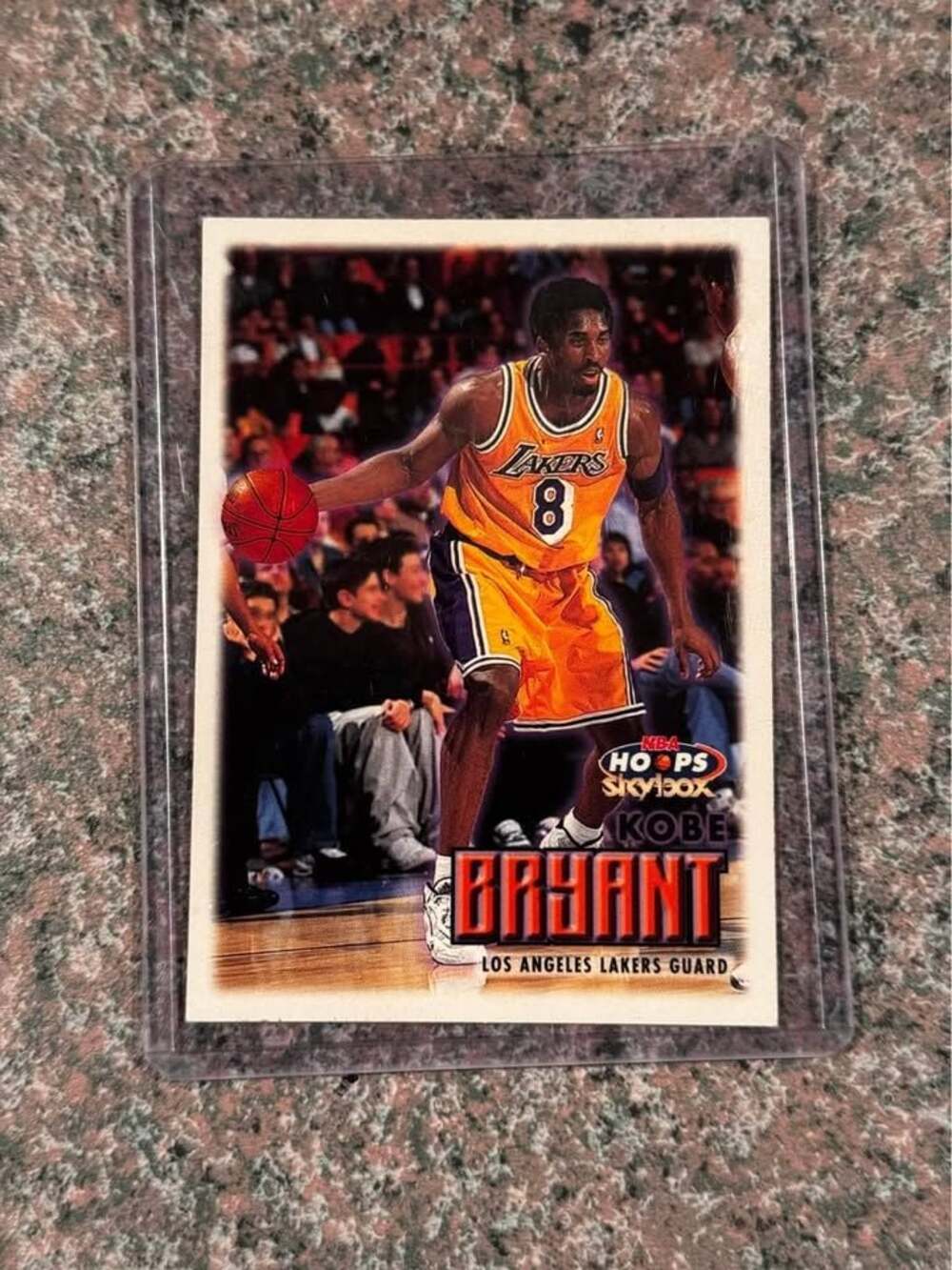 🔥 Kobe Bryant 1999 Hoops Skybox Lakers Card #27 (RARE)